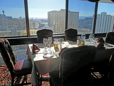 5 Delicious Restaurants Near the Fremont Street Experience